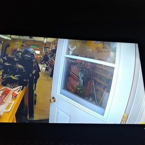 Meet your Posher, Logan